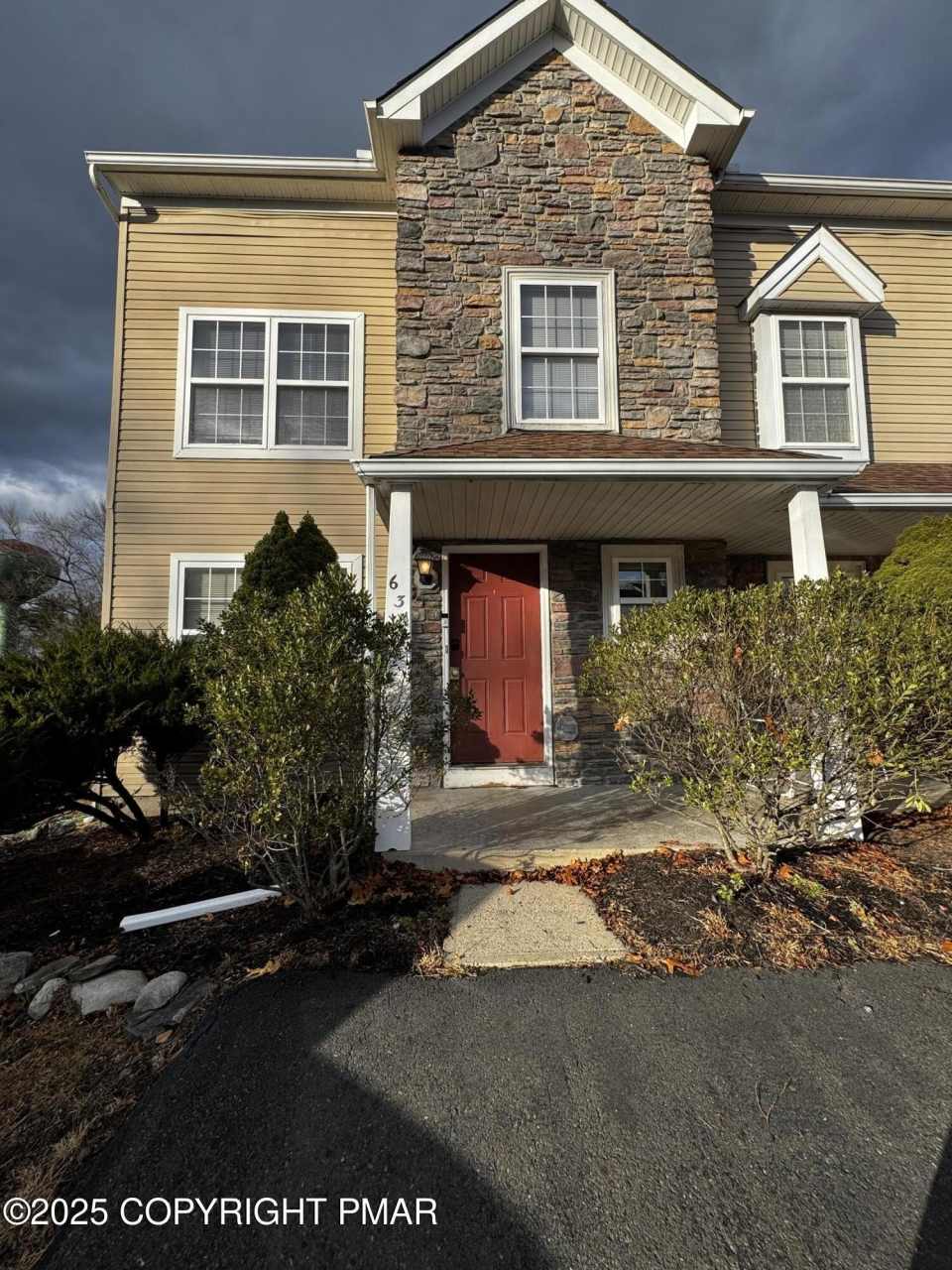 63 Ridgeview Circle unit: A