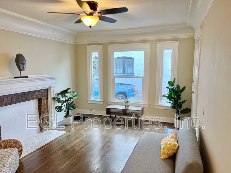 734 N. Gramercy Place