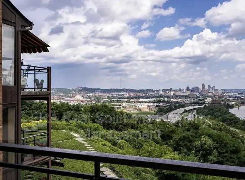 558 Davenport Avenue