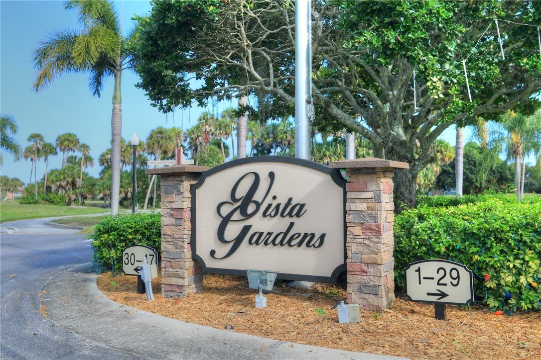 6 Vista Gardens Trail