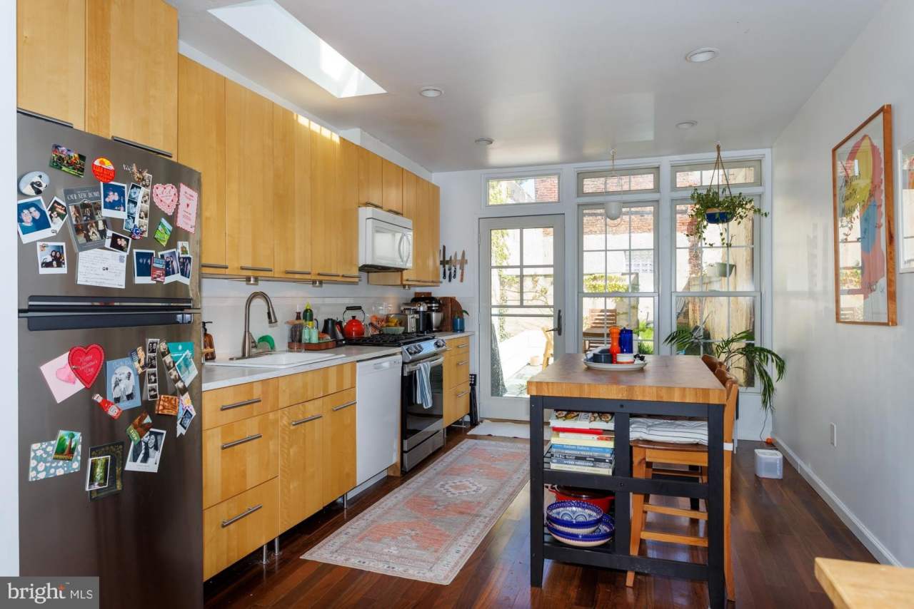 1213 N HANCOCK STREET