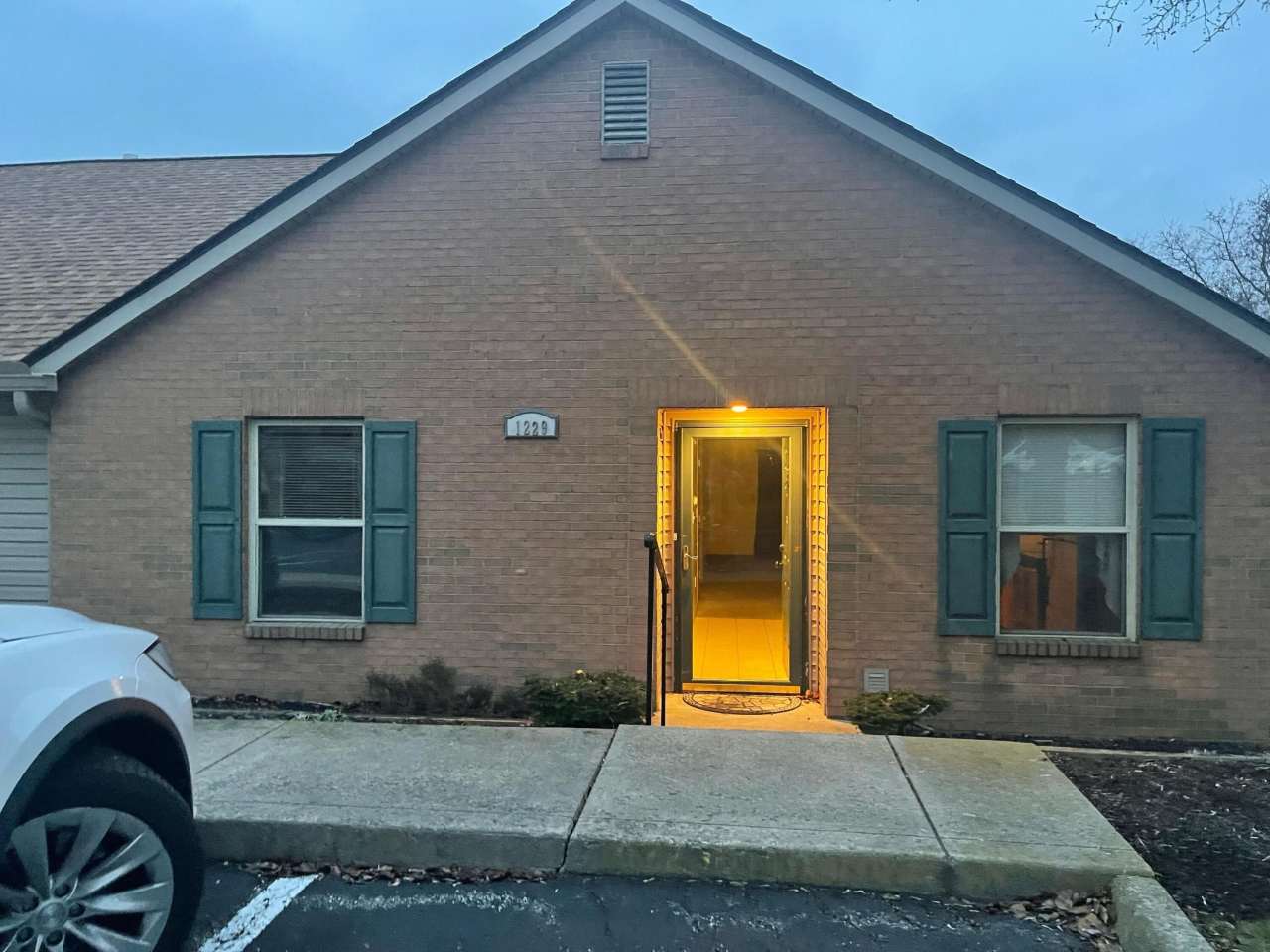 1229 Rivercrest Drive S unit: D