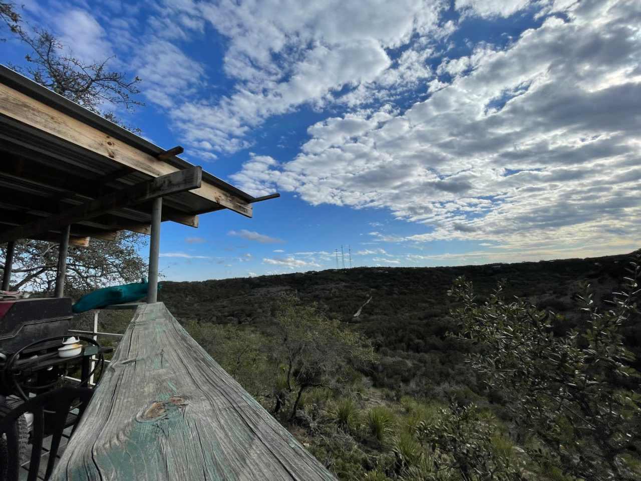 PRICE DROP!! // NEW ON MARKET // ALL BILLS PAID !