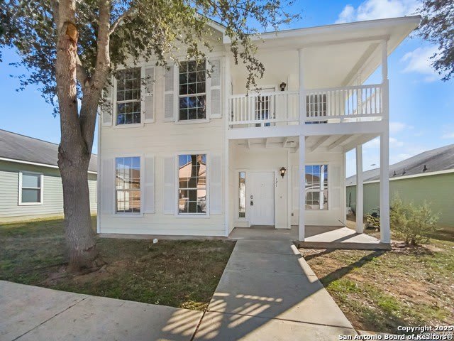 121 Lark Hill