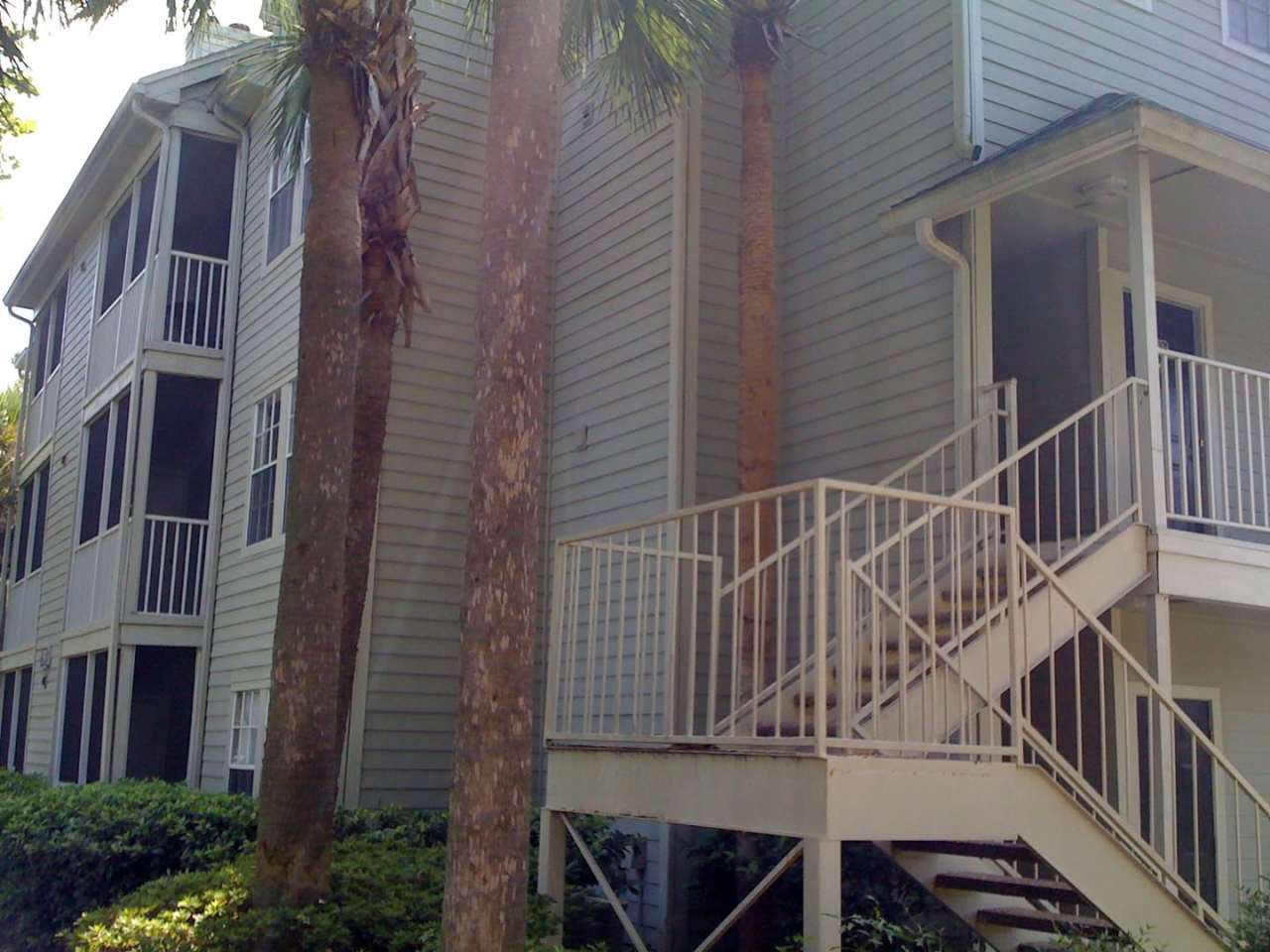 Live in Metrowest! 2nd Floor, 1/1 Condo