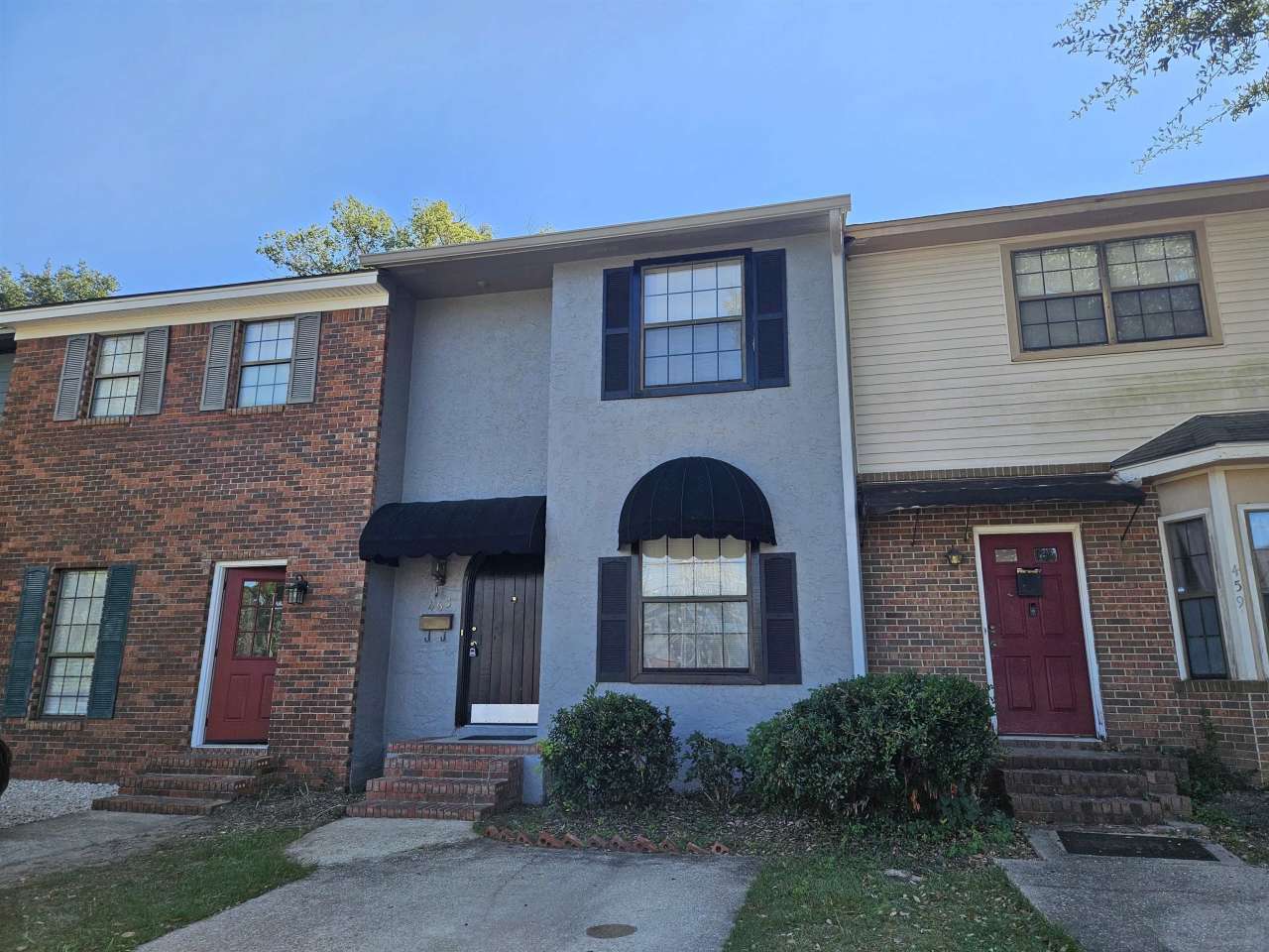 463 E Van Buren Street