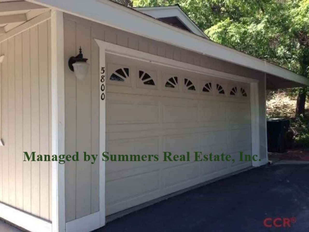 3 Bedroom, 2 bath home with indoor laundry room and garage