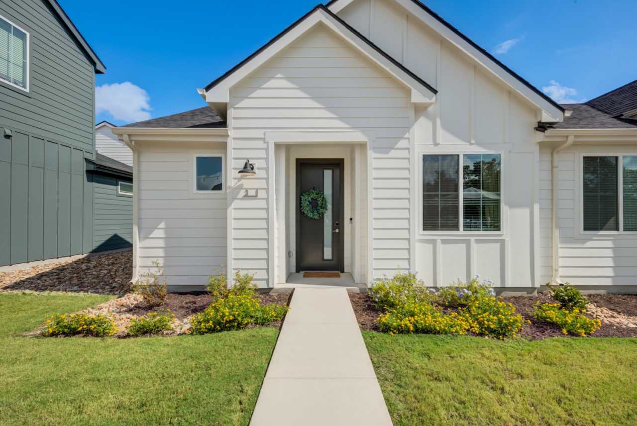 YardHomes Juniper Pointe