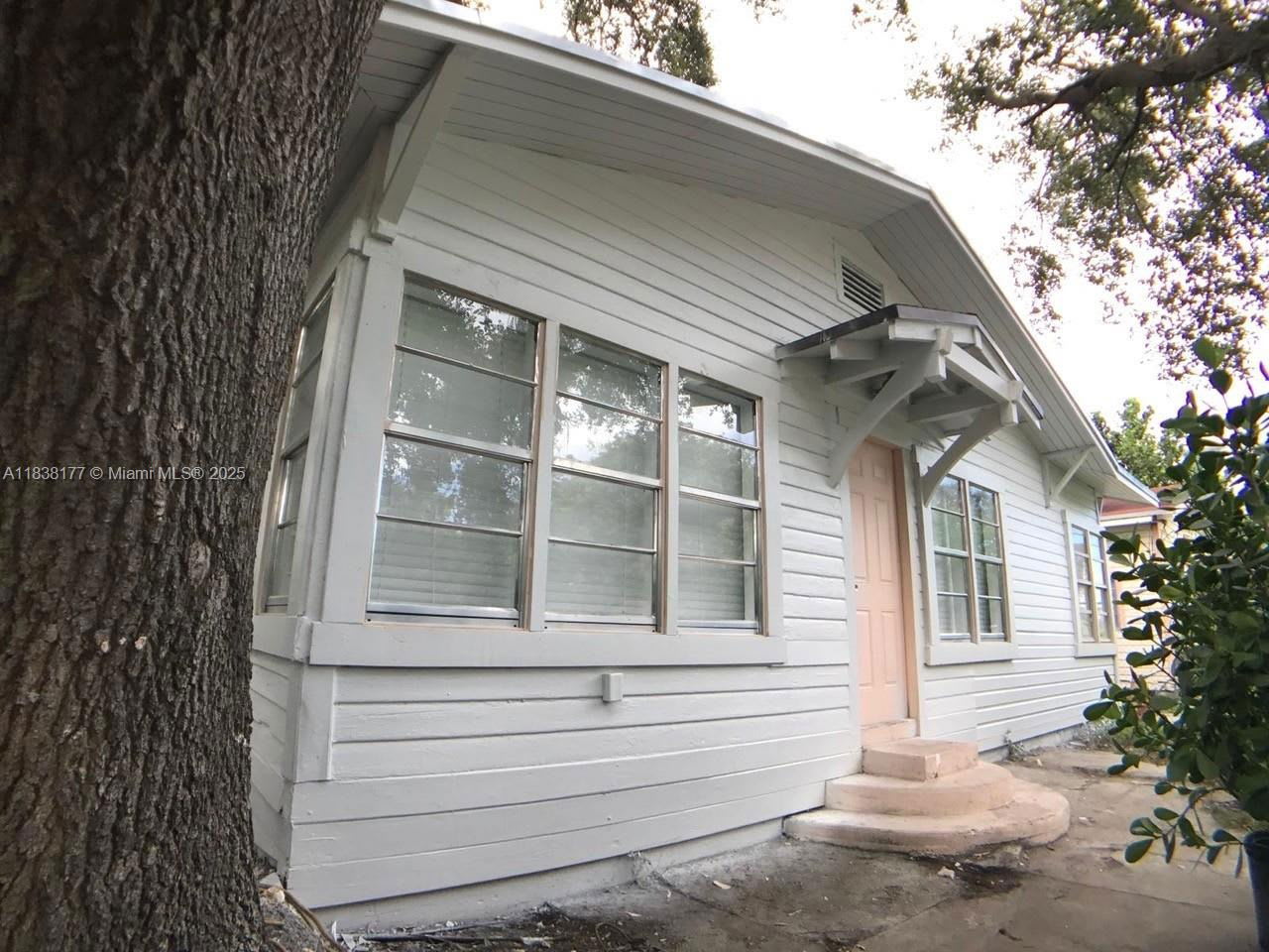 97 Northwest 27th Street