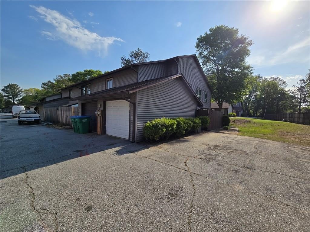 2747 Whitewater Court