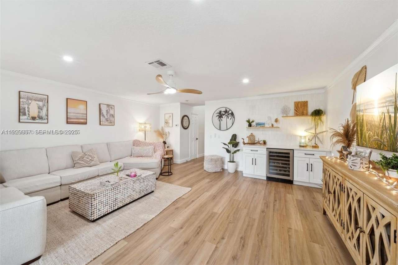 3425 Deer Creek Palladian Cir