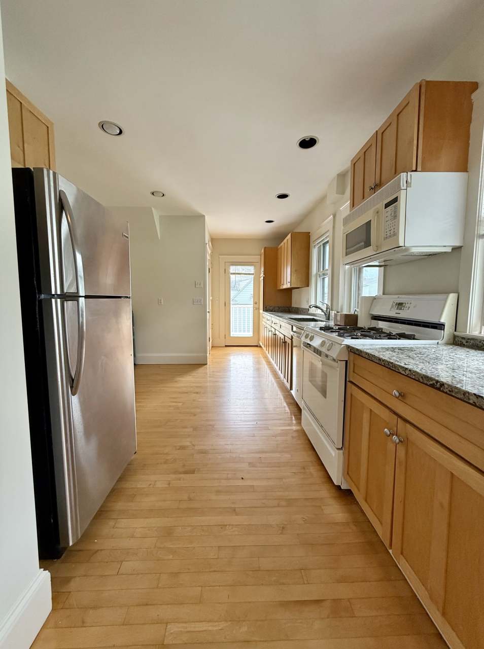 68 Putnam Street - 2Unit 2