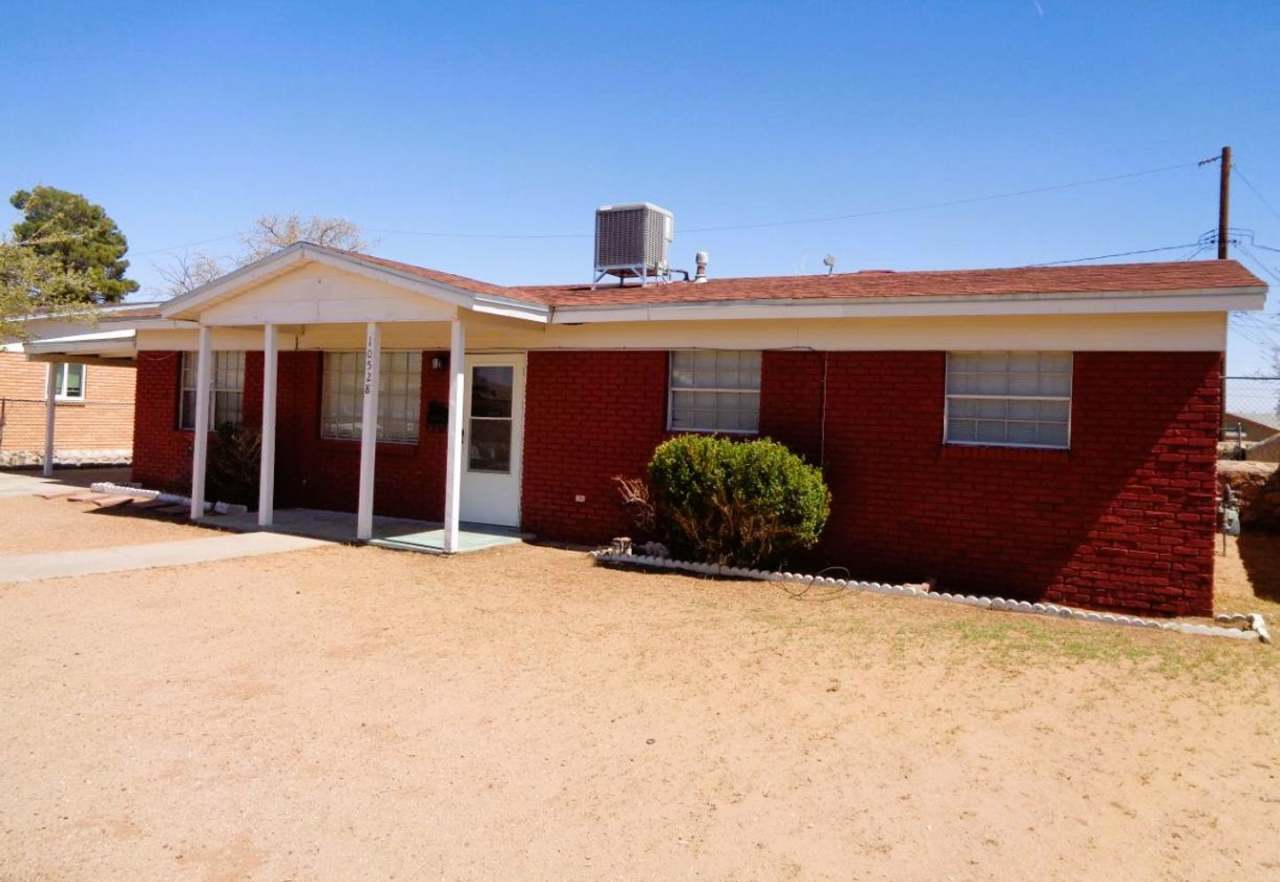 Cute Single Level Northeast Home With Refrigerated Air Located In Quiet Neighborhood
