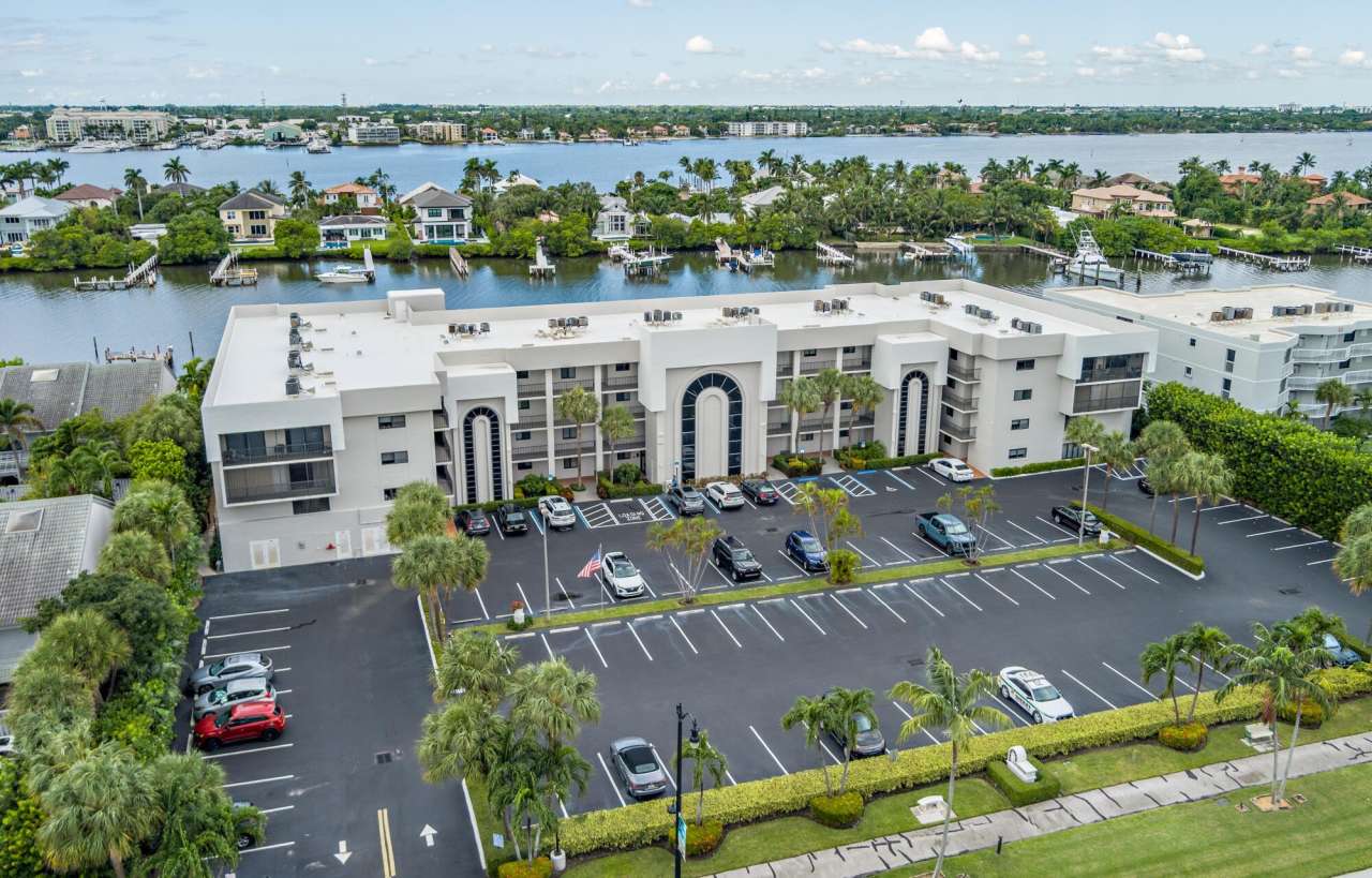 3525 S Ocean Boulevard