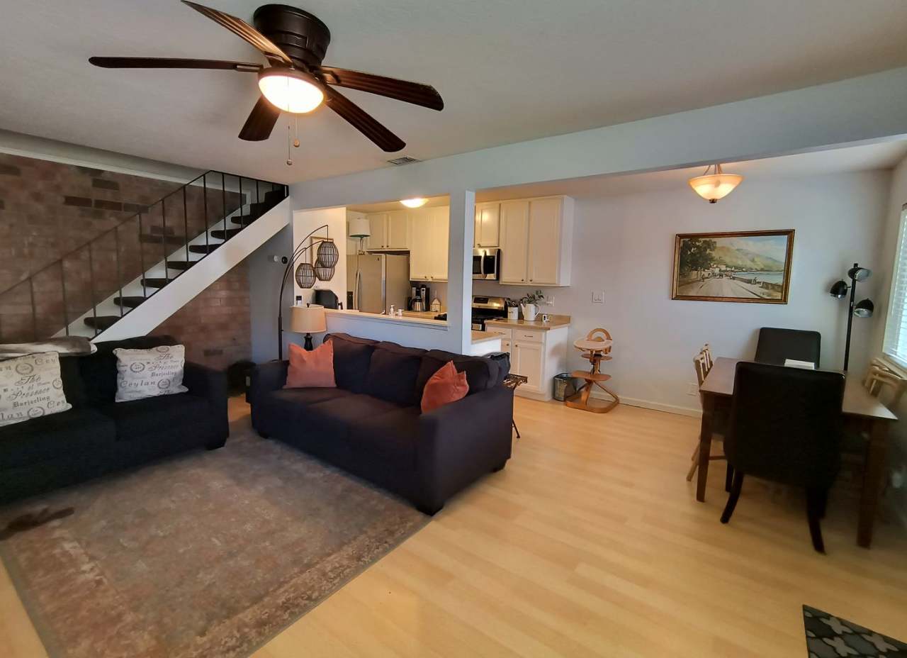 AVAILABLE NOVEMBER 1ST! Cute updated 2 bedroom Condo in Old Roseville! 263 Sharp Circle #3 Roseville, CA 95678