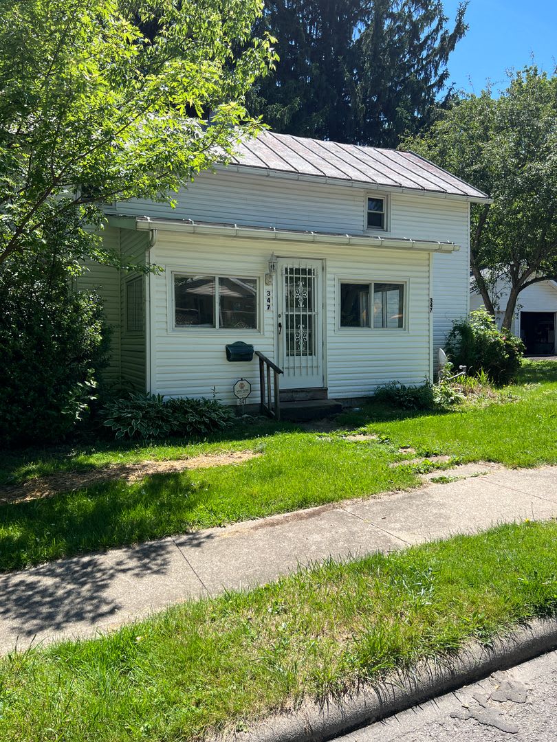 3 or 4 bedroom house