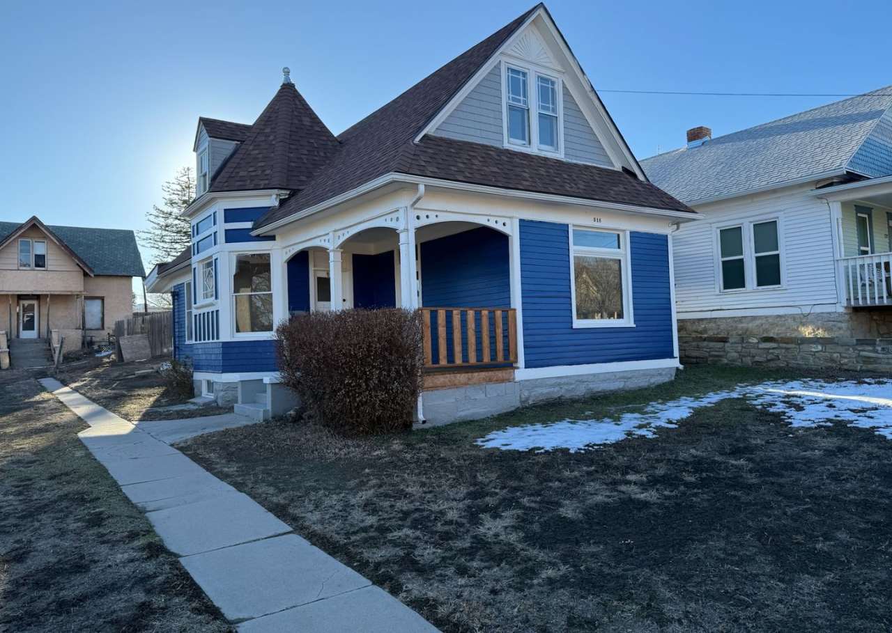 5bed 2bath Victorian Home