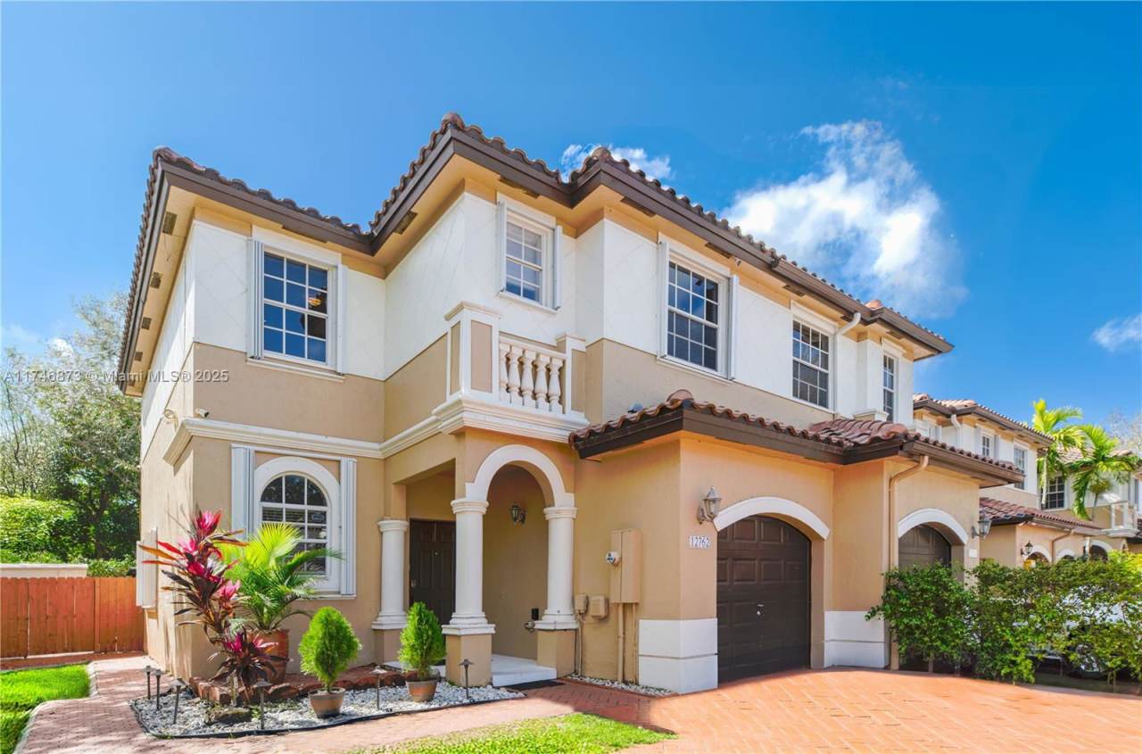 12762 Southwest 49th Court