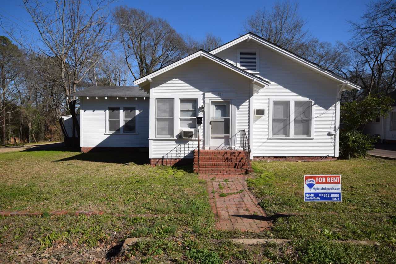 Three Bedroom Close to Tech!