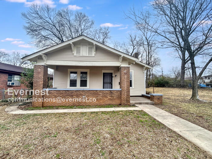 1753 Lee Avenue Southwest