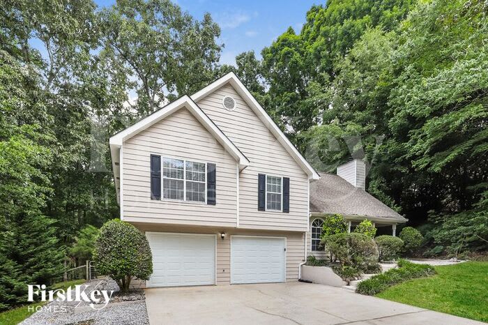 5835 Shadewater Drive