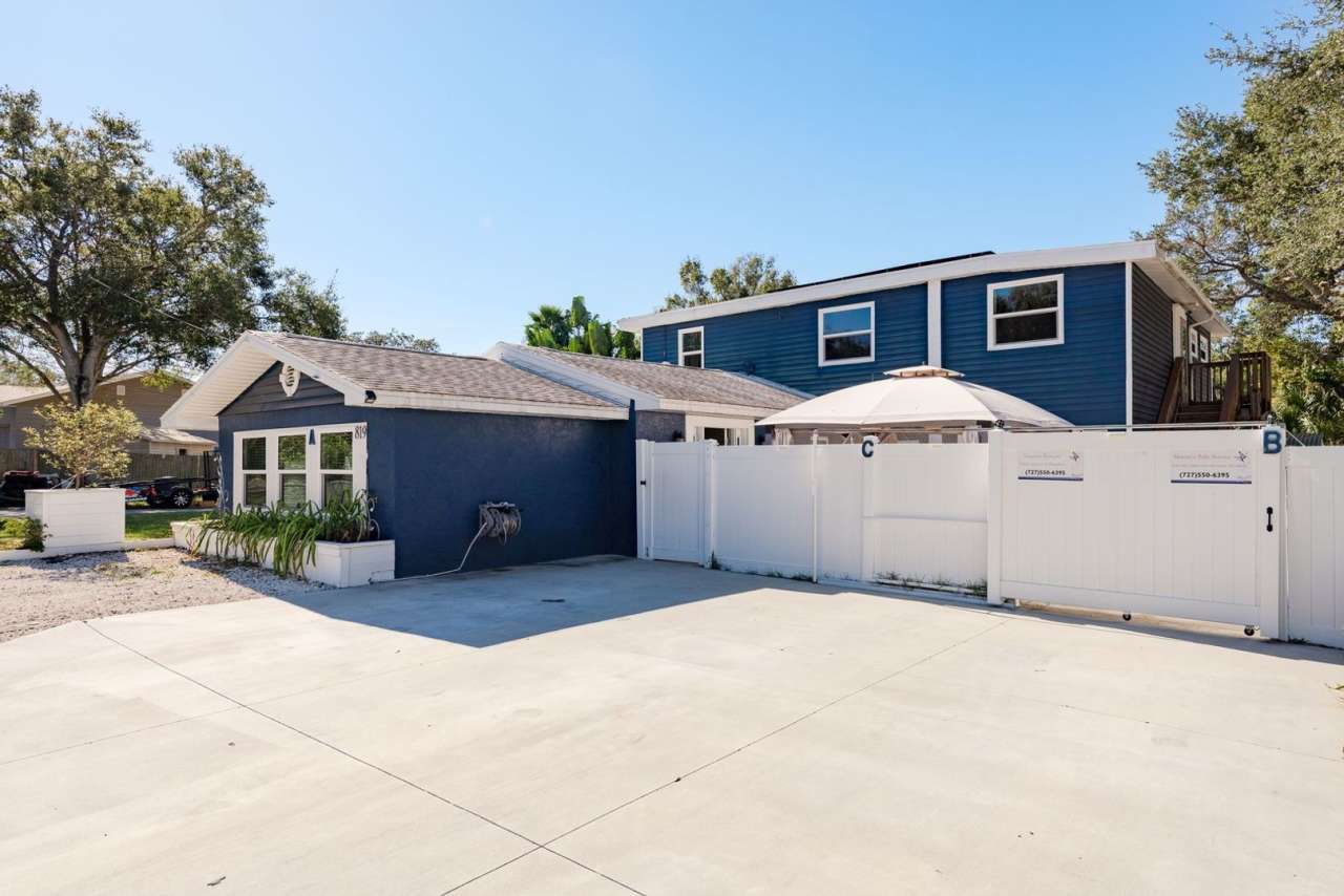 10th Street SW 819 A