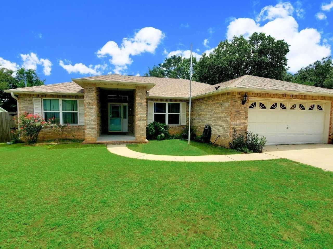 Stunning 3 Bedroom, 2 Bath Home in Copperfield Subdivision in Pace.