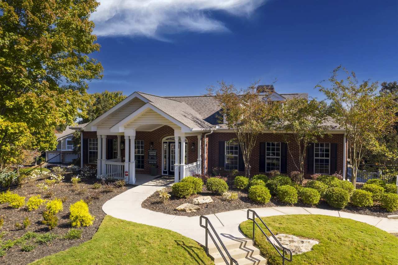 Crestmont at Thornblade