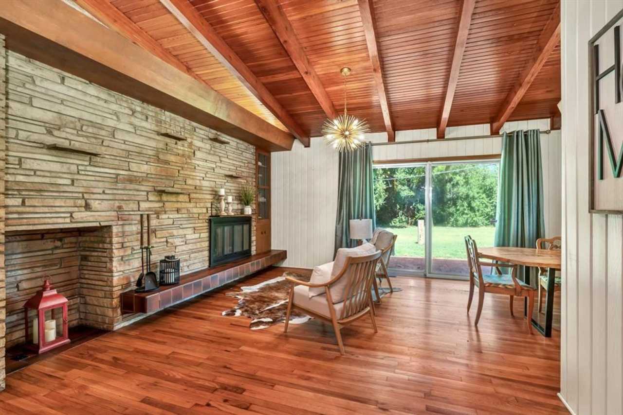 Beautiful Mid Century Ranch North of WSU on .44 Acres
