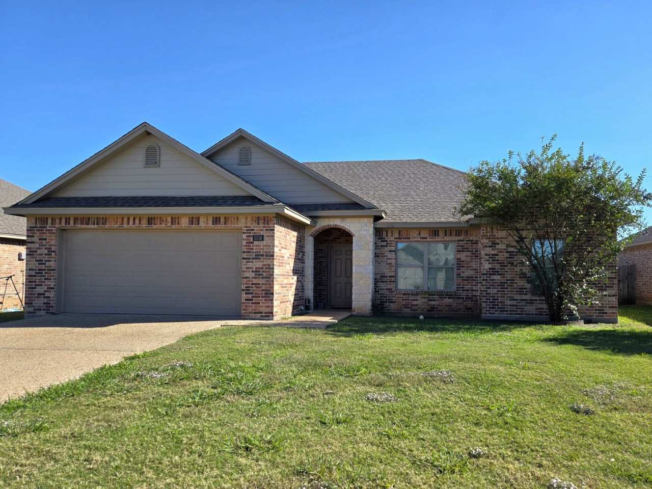 China Spring 4-Bedroom