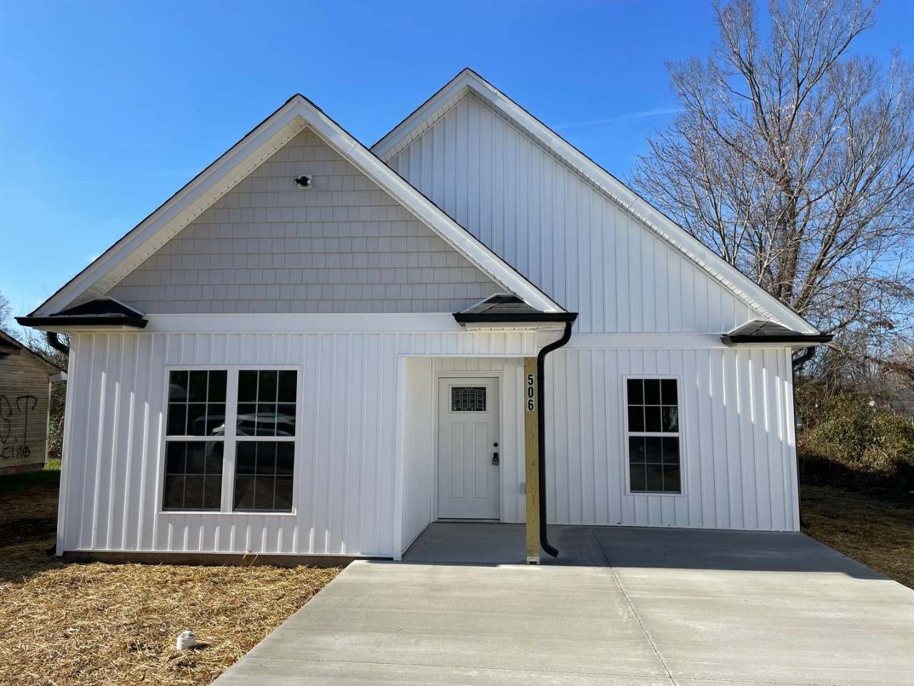 3 BED, 2 BATH NEWLY CONSTRUCTED HOME