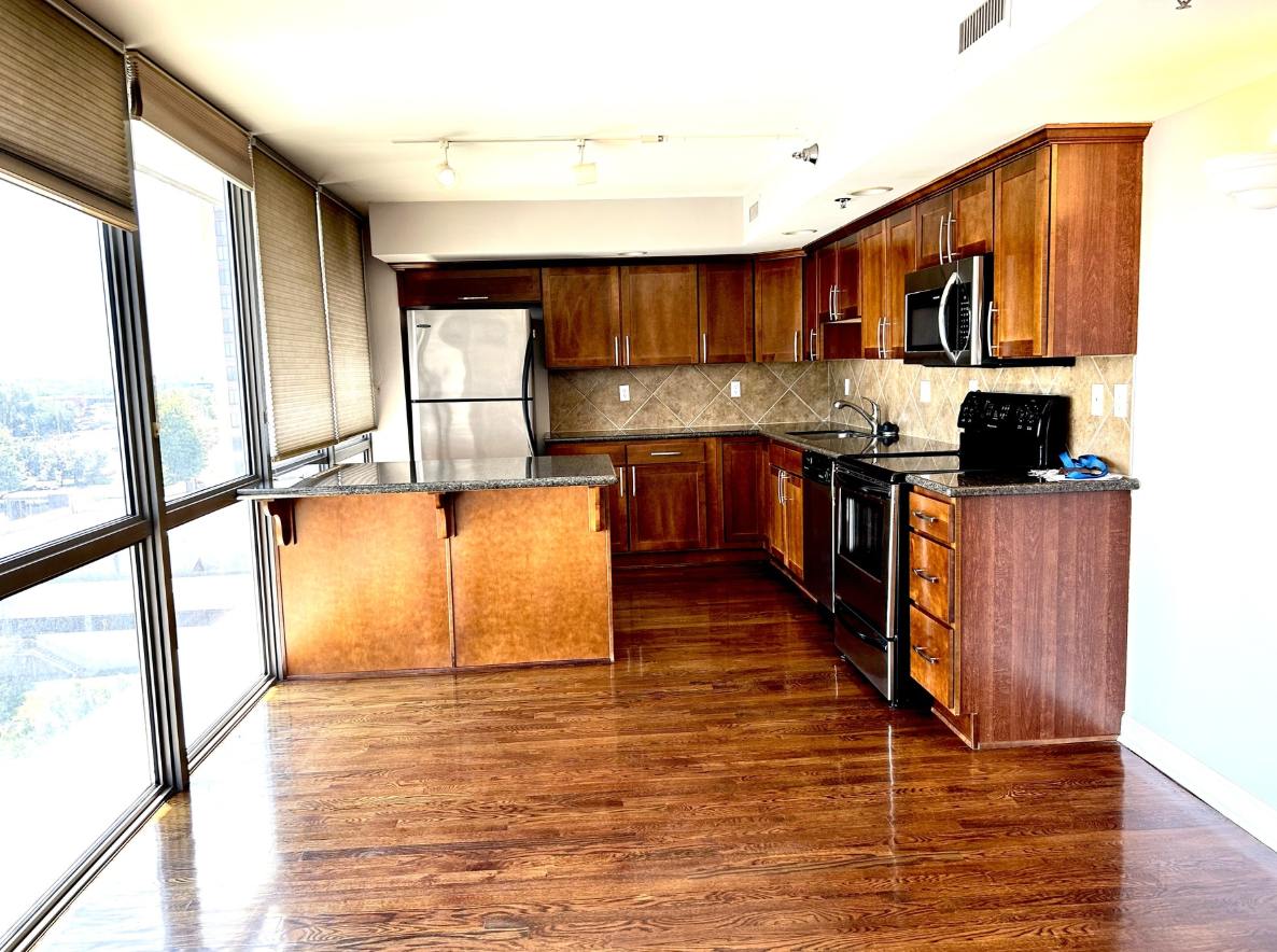 600 Admiral Boulevard