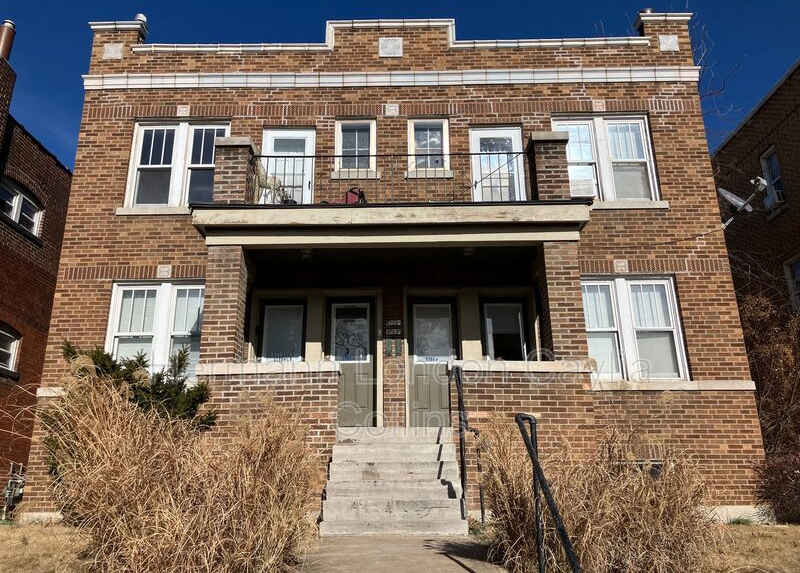 3753-3755 Dunnica Avenue