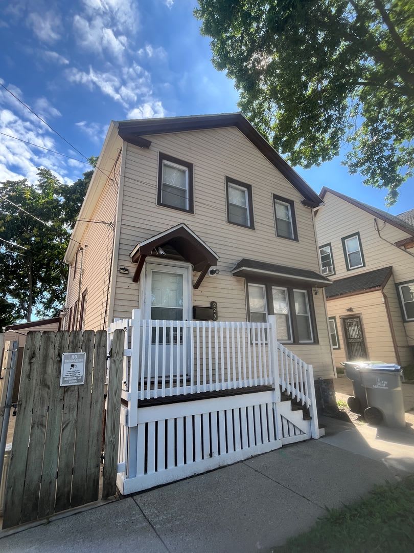 3 Bedroom 1.5 Bath Single Family Home for Rent