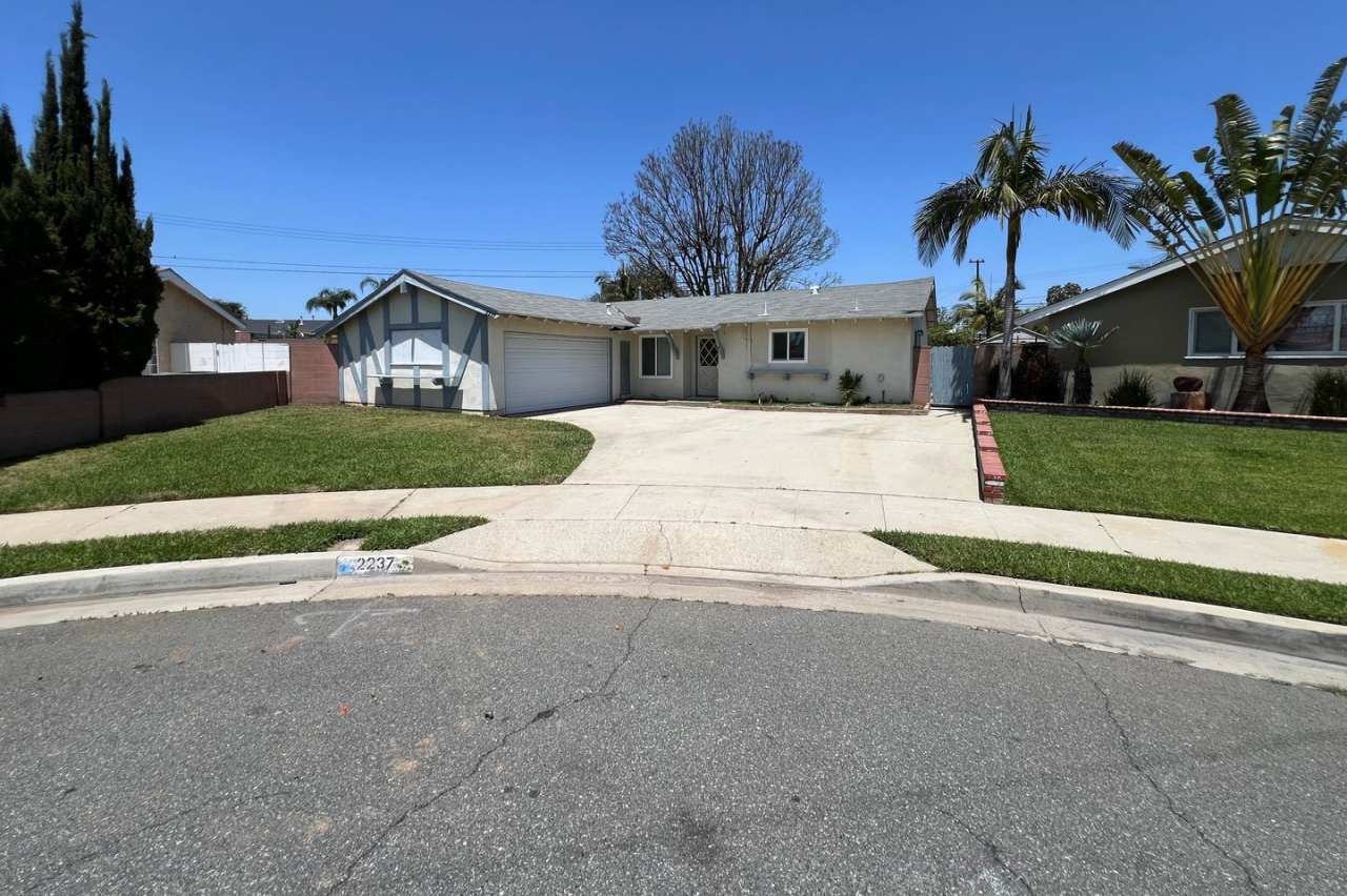 Darling Updated 4 Bed 2 Bath Orange Home