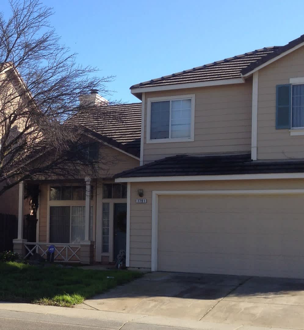 4 bedroom 3 bath house located in Yuba City