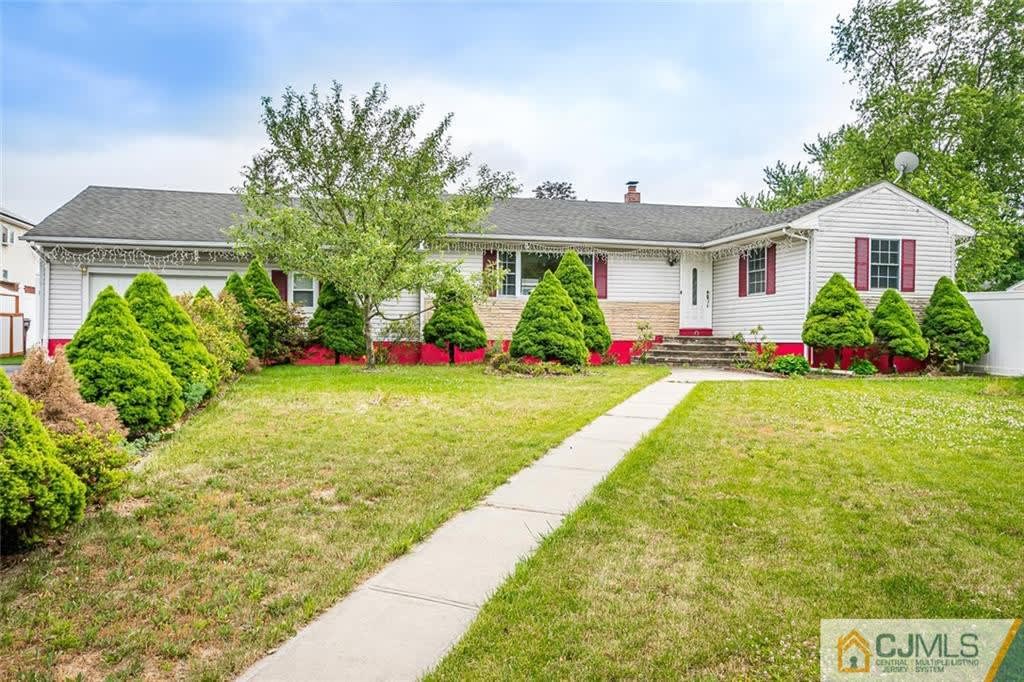 113 Rivercrest Drive