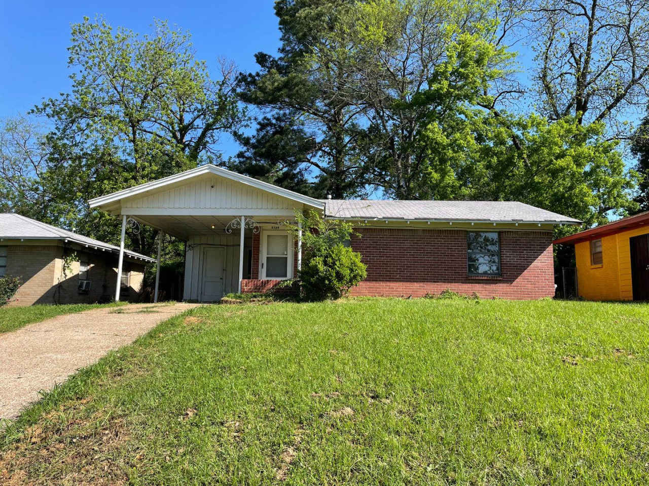 2 Bedroom Queensborough Home