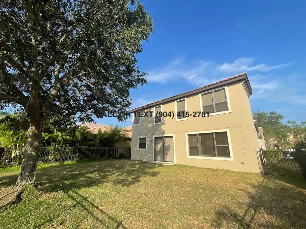 20352 Chestnut Grove Drive