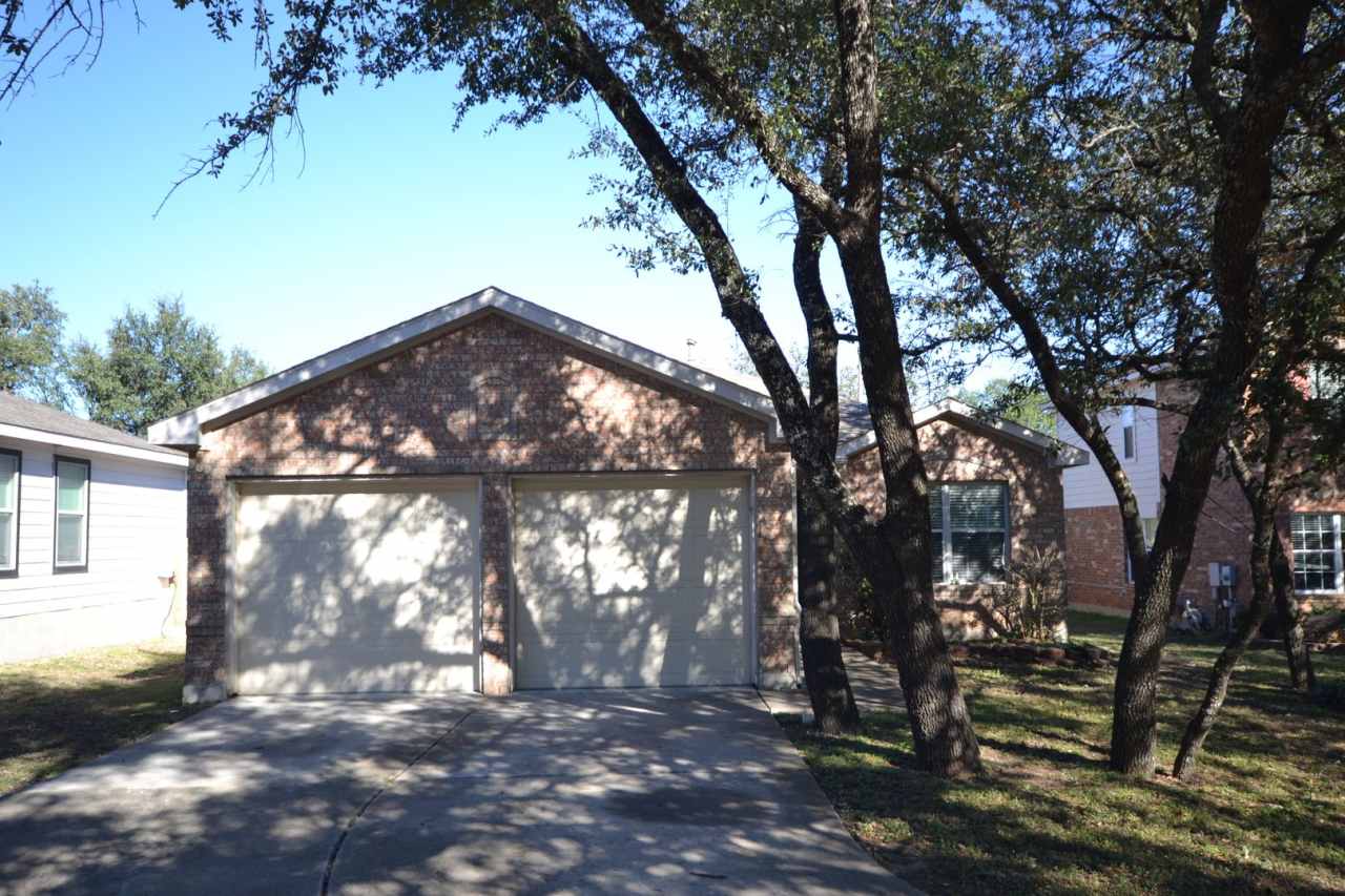 Cedar Park -- 3 bedrooms and 2 bath - Heritage Park subdivision