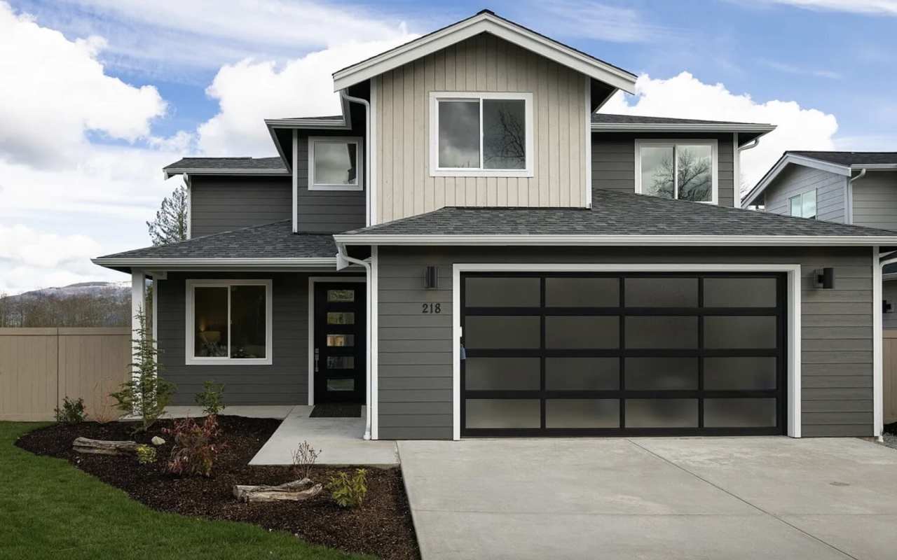218 N 54th Place