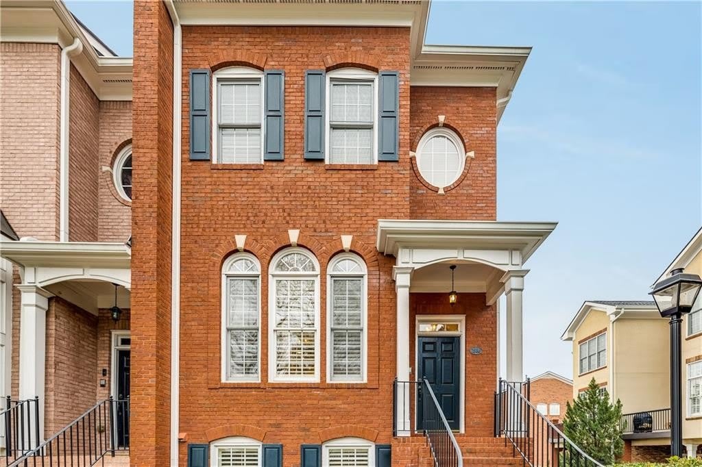 2586 Brookhaven Chase Lane