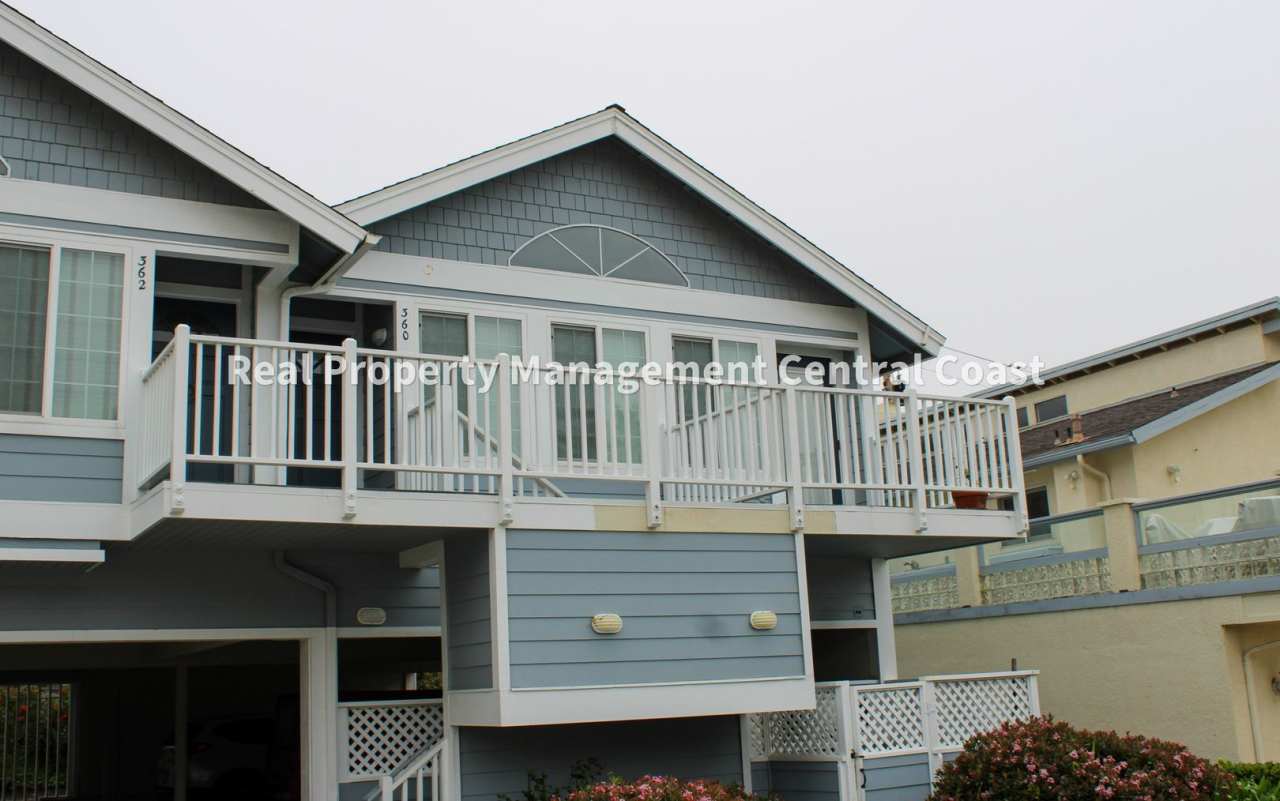 LEASE PENDING - 2 Bed, 2 Bath Ocean View Condo