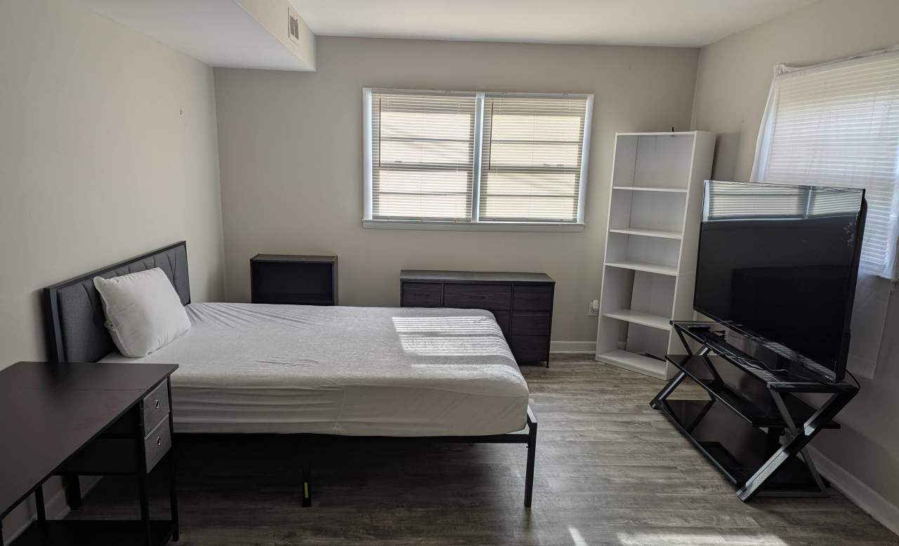 4736 Cinderella Rd ( Room 1 )