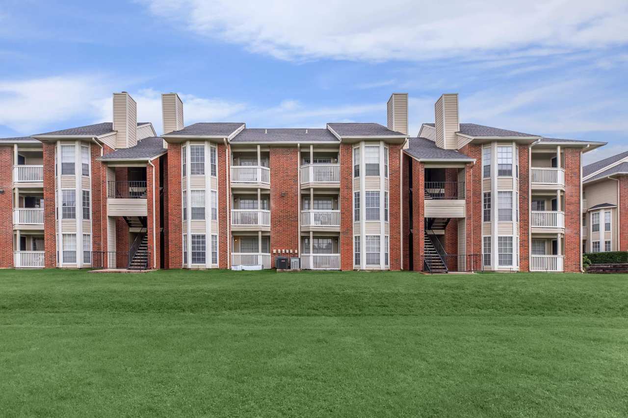 Villas at Shadow Oaks