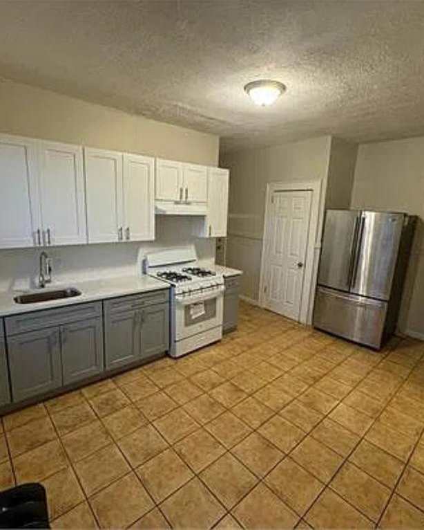 1442 Springfield Avenue