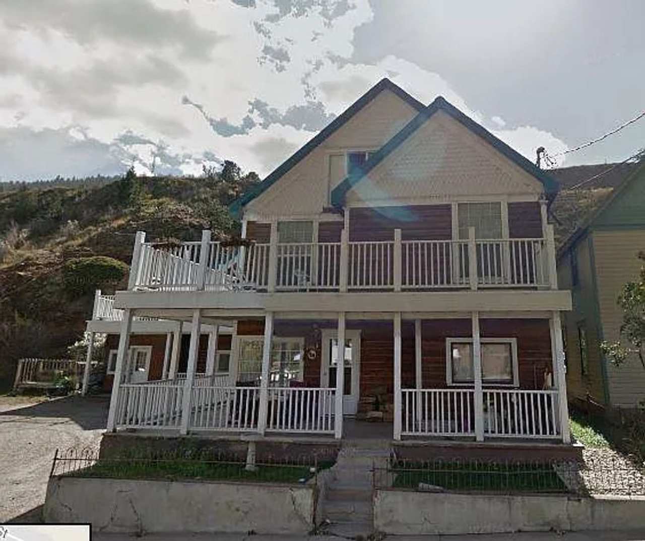 Cozy 1-Bedroom Near Downtown Idaho Springs, Easy Denver Commute