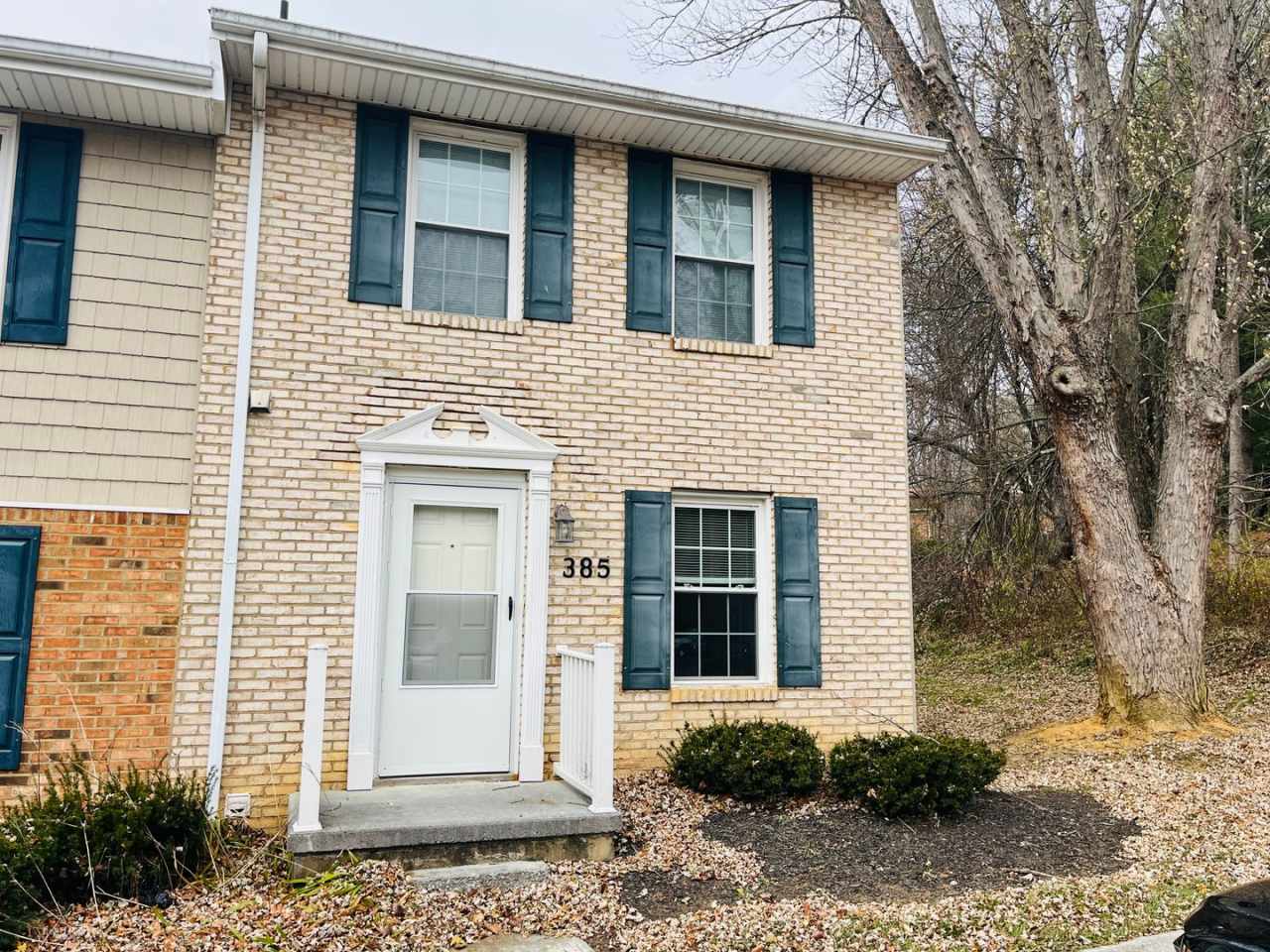 2 Bedroom, 1.5 Bath Townhouse