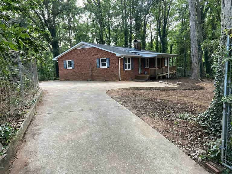 1000 Textile Road - B