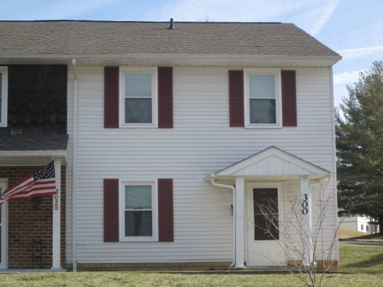 3 Bedroom 1 Full Bath with 2 1/2 Bath Townhouse